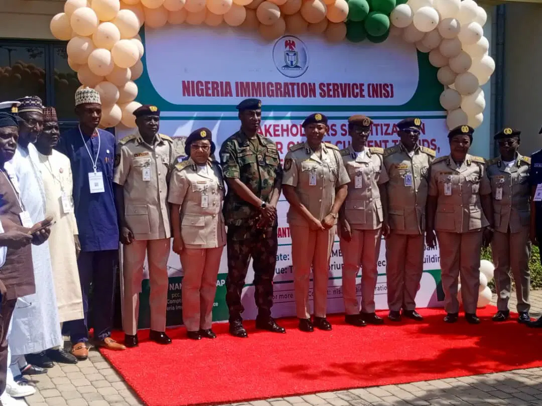 Nigeria Immigration Service blocks 294 Nigerians from leaving